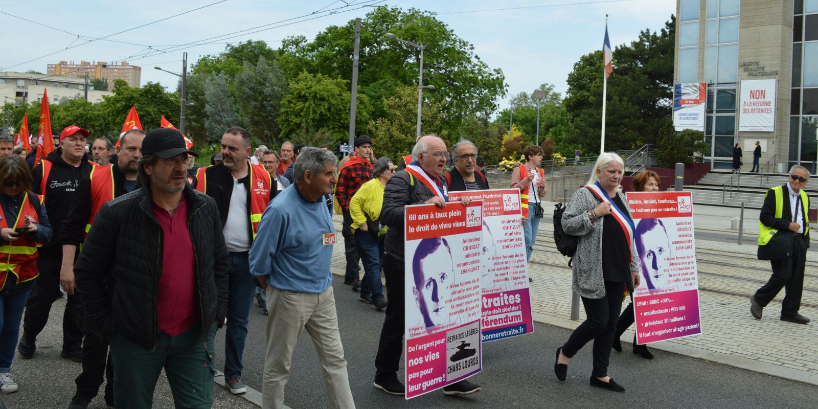 Manifestation retraite à Vénissieux